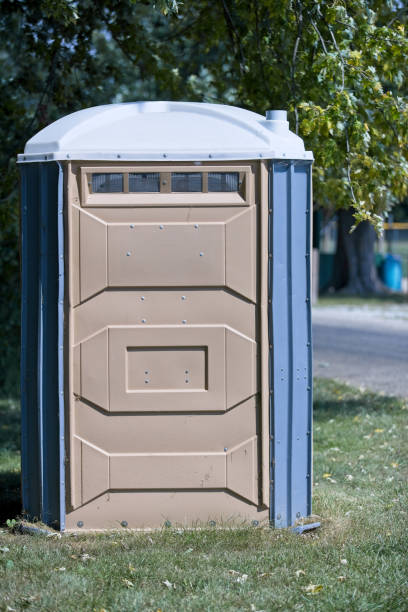 Best Restroom trailer rental cost  in Kenbridge, VA